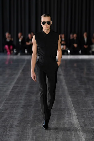 Look 21